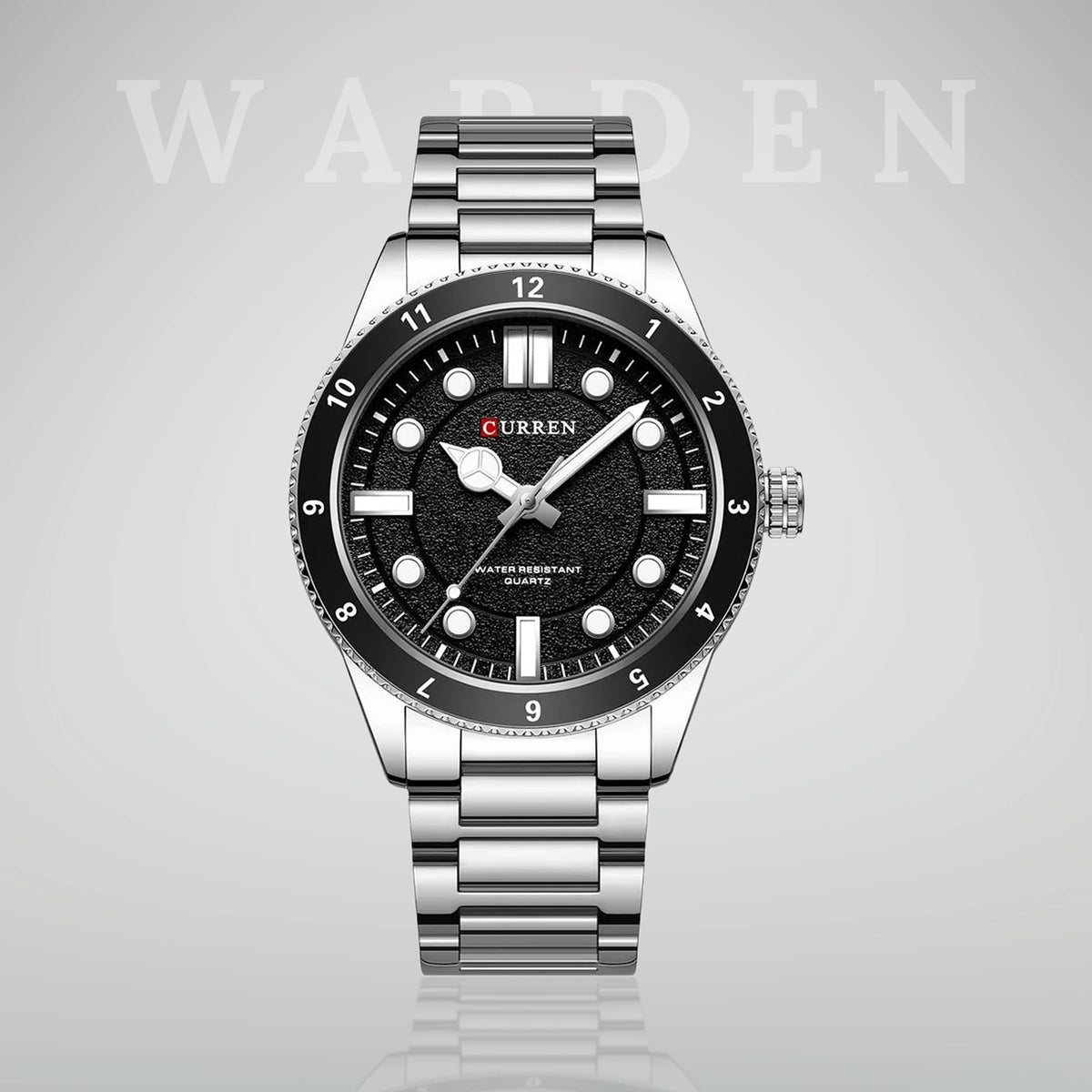 Elias Curren© Warden